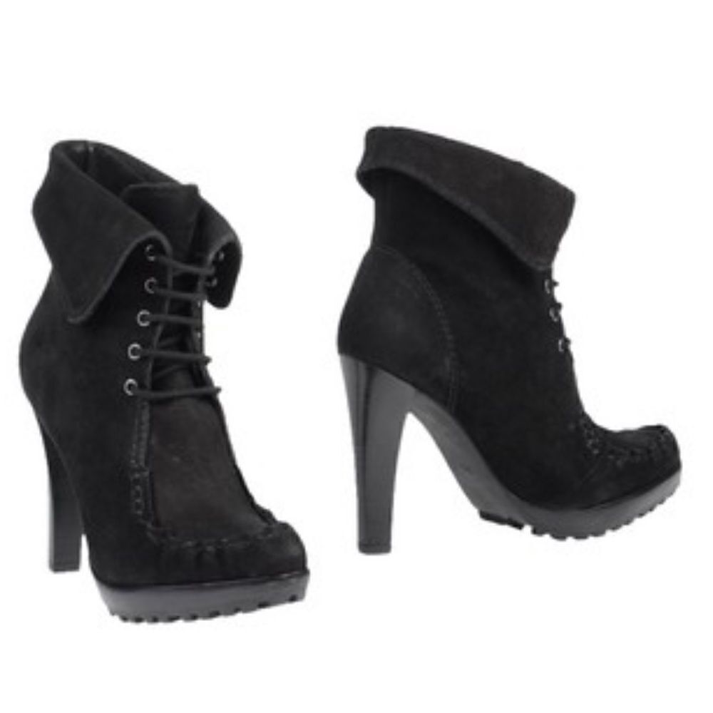 DVF Black Jameson heeled Boots Booties suede 9.5 moccasin